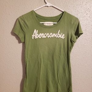 Green Abercrombie & Fitch t-shirt